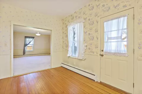 Entry Way - 5400 Maple, Frankenmuth, MI 48734 photo 1 of 6