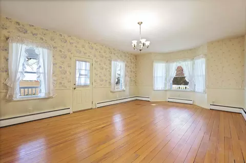 Living - 5400 Maple, Frankenmuth, MI 48734 photo 2 of 3
