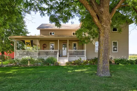 Exterior - 5400 Maple, Frankenmuth, MI 48734 photo 6 of 19
