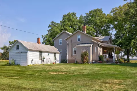 Exterior - 5400 Maple, Frankenmuth, MI 48734 photo 7 of 19