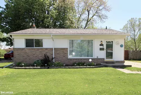 11820 Mckinley, Warren, MI 48089
