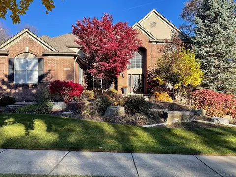 1921 Catlin, Rochester, MI 48306