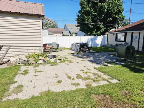 Exterior - 509 S 10th, Escanaba, MI 49829 photo 4 of 6