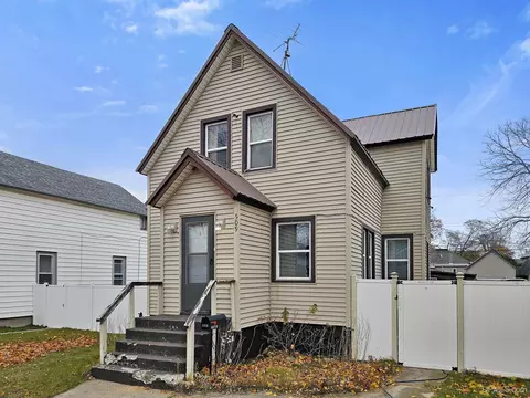 509 S 10th, Escanaba, MI 49829