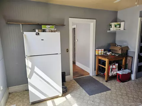 Kitchen - 509 S 10th, Escanaba, MI 49829 photo 3 of 3