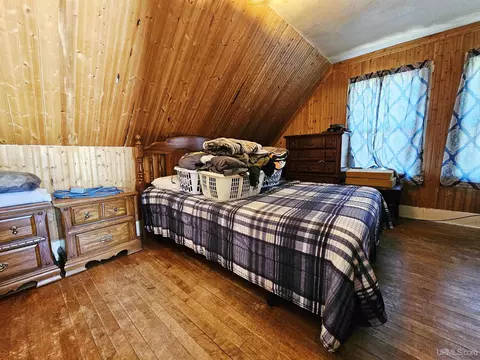 Bedroom - 509 S 10th, Escanaba, MI 49829 photo 5 of 5