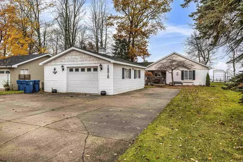 12315 E Houghton Lk, Houghton Lake, MI 48629
