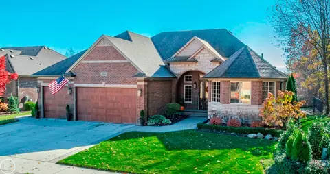 19164 Thornberry, Macomb, MI 48042