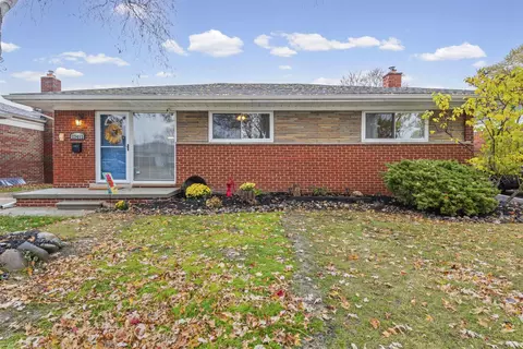 23413 Recreation, Saint Clair Shores, MI 48082