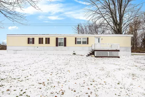 7111 E Deckerville, Deford, MI 48729