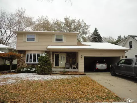 Exterior - 800 N Roessler, Monroe, MI 48162 photo 8 of 8