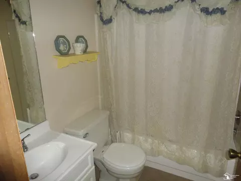 Bath - 800 N Roessler, Monroe, MI 48162 photo 2 of 2
