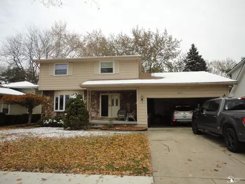 Exterior - 800 N Roessler, Monroe, MI 48162 photo 2 of 8