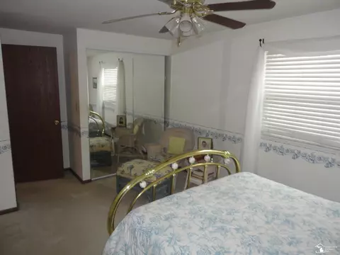 Bedroom - 800 N Roessler, Monroe, MI 48162 photo 2 of 8
