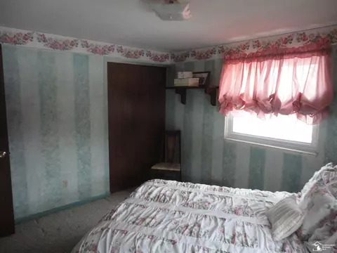 Bedroom - 800 N Roessler, Monroe, MI 48162 photo 4 of 8