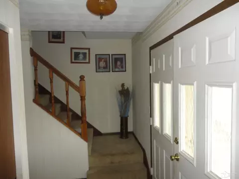 Entry Way - 800 N Roessler, Monroe, MI 48162 photo 1 of 2