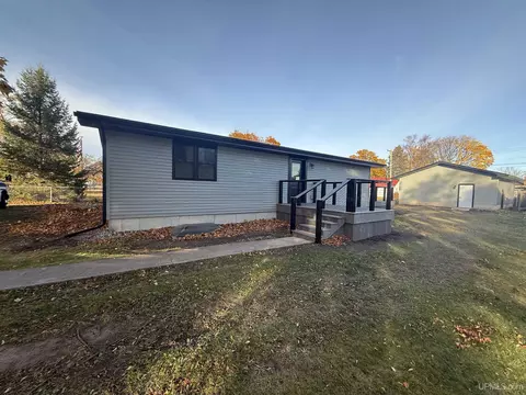 510 Minnesota, Gladstone, MI 49837