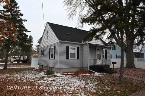 1622 Maine, Saginaw, MI 48602