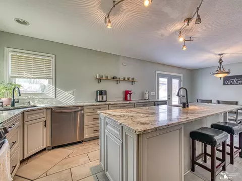 7305 Cinden, Temperance, MI 48182 photo 35