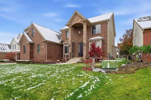 922 Chelsea, Oxford, MI 48371