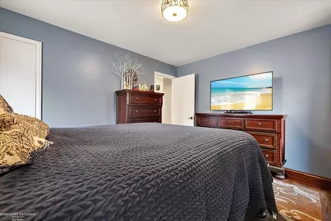 Bedroom - 20040 Baltree, Grosse Pointe Woods, MI 48236 photo 2 of 5