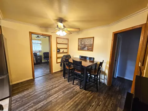 Dining - 17535 Doris, Fraser, MI 48026 photo 2 of 2
