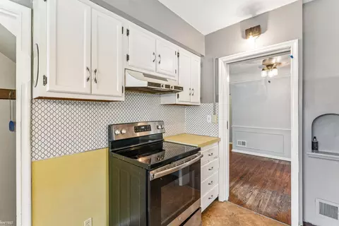 Kitchen - 2313 Brookside, Flint, MI 48503 photo 2 of 3