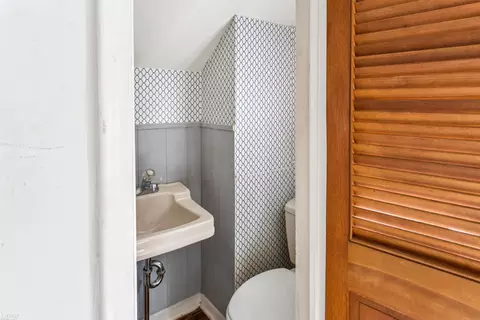 Bath - 2313 Brookside, Flint, MI 48503 photo 1 of 1