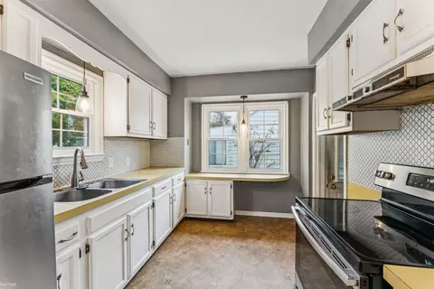 Kitchen - 2313 Brookside, Flint, MI 48503 photo 3 of 3
