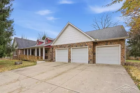 1538 S S Frd, Midland, MI 48640