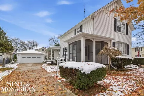 615 S 8th, Saint Clair, MI 48079