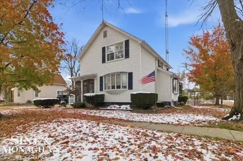 615 S 8th, Saint Clair, MI 48079 photo 2