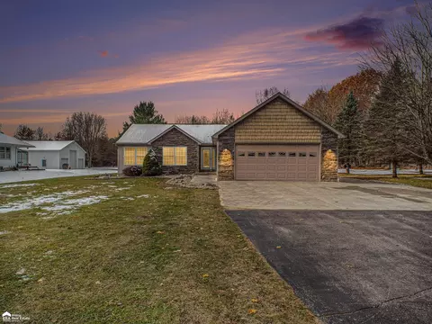 11067 Seymour, Montrose, MI 48457