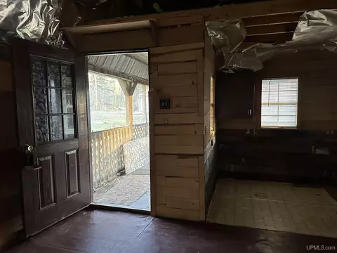 120 Johnson, Wakefield, MI 49968 photo 9