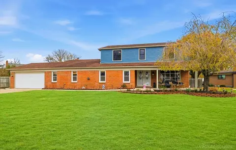 16933 Heather Ln, Clinton Township, MI 48038