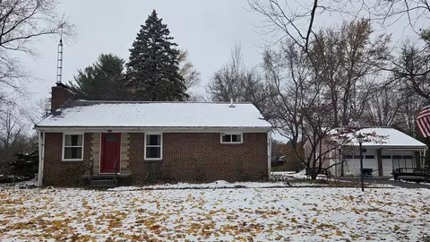 6684 Green Rd, Ottawa Lake, MI 49267