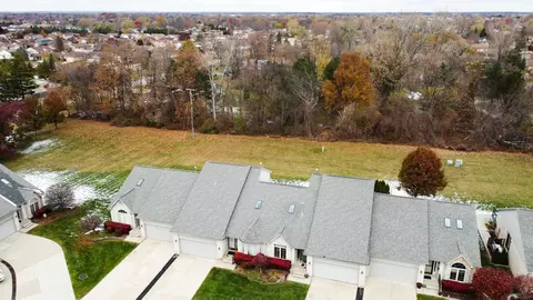 15955 Bentley Cir, Macomb, MI 48044 photo 8