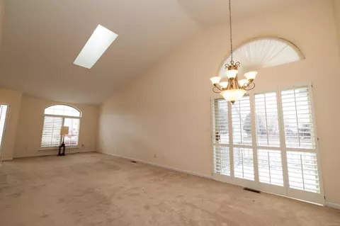 15955 Bentley Cir, Macomb, MI 48044 photo 14