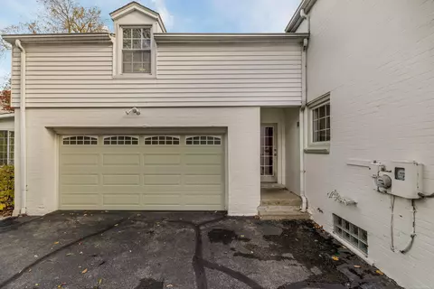 Exterior - 265 Williams, Grosse Pointe Farms, MI 48236 photo 4 of 8