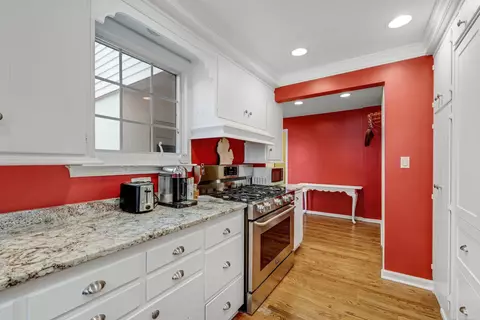 Kitchen - 265 Williams, Grosse Pointe Farms, MI 48236 photo 1 of 4