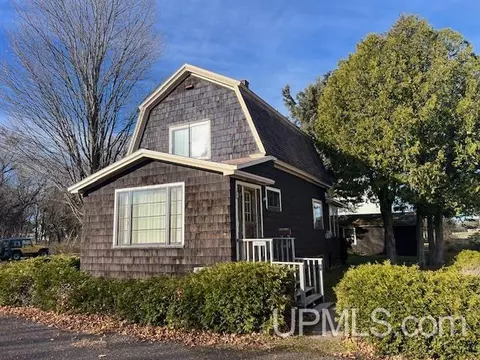 56401 Laurium, Calumet, MI 49913