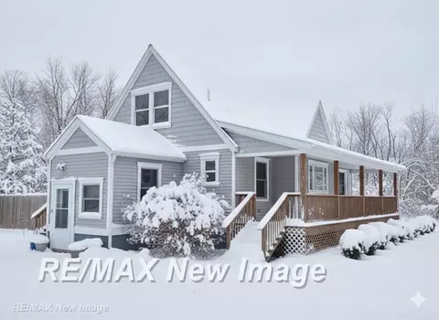 7470 State, Saginaw, MI 48609