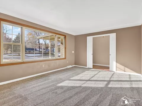 Living - 1248 Valetta, Temperance, MI 48182 photo 3 of 7