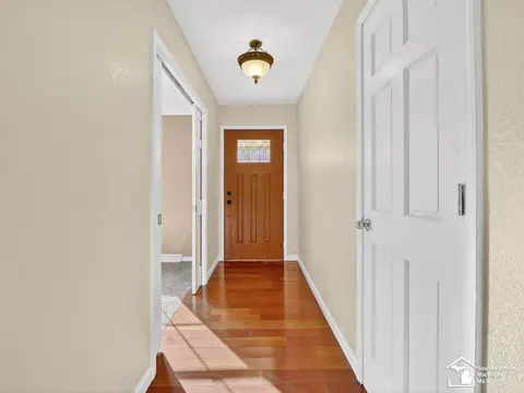 Entry Way - 1248 Valetta, Temperance, MI 48182 photo 1 of 2