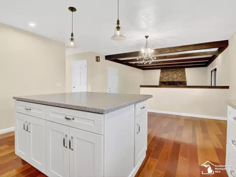 Kitchen - 1248 Valetta, Temperance, MI 48182 photo 6 of 9