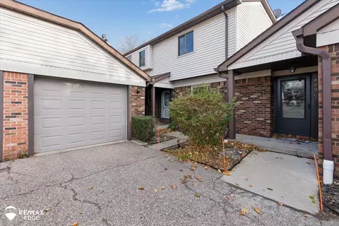 8492 Pepper Rdg, Grand Blanc, MI 48439