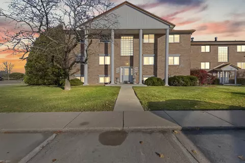 51314 Johns, New Baltimore, MI 48047