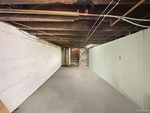 Other - 905 Delta, Gladstone, MI 49837 photo 10 of 11