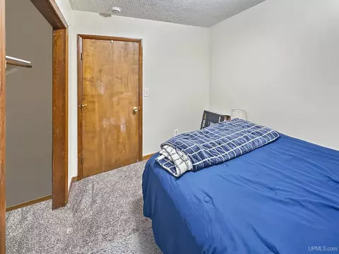 Bedroom - 905 Delta, Gladstone, MI 49837 photo 2 of 3
