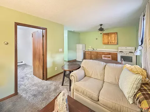 Living - 905 Delta, Gladstone, MI 49837 photo 2 of 3